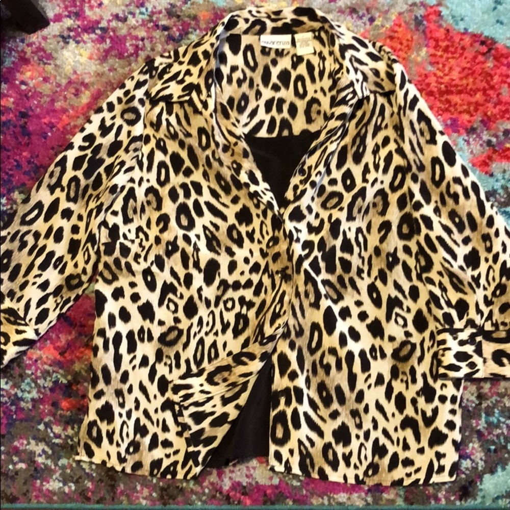 BOGO Vintage Beautiful leopard collared blouse